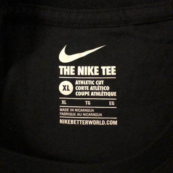 Nike Sportswear NYC Exclusive Family Ties Shirt XL - Picture 5 of 6
